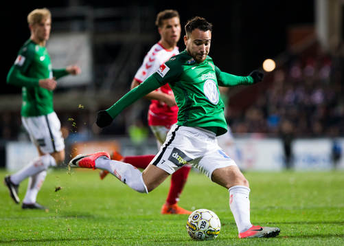 Jönköpings Dzenis Kozica skjuter