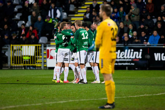 Jönköpings spelare jublar