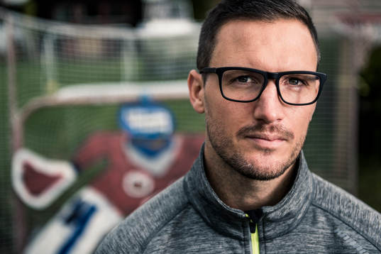 Ole-Kristian Tollefsen, fotograferad framför sonens