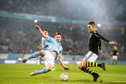 s Rasmus Lindkvist och Malmö FFs Markus Rosenberg