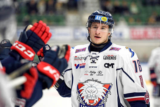 Linköpings Jacob Lilja jublar