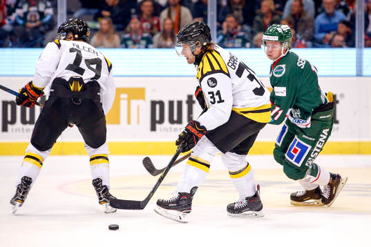 Brynäs Jonathan Granström och Frölundas Victor Olofsson
