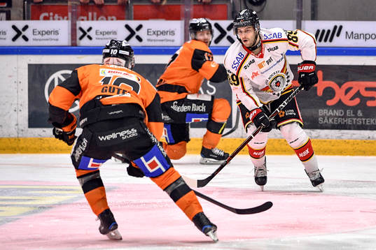 Karlskronas Mattias Guter och Luleås Ryan Johnston