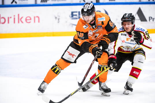 Karlskronas Daniel Gunnarsson  och Luleås Isac Lundeström