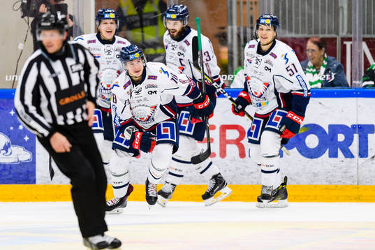 Linköpings Jacob Lilja jublar