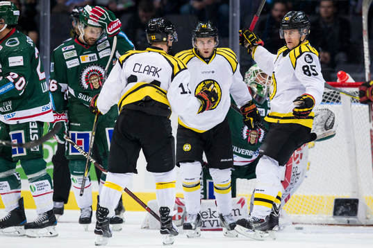 Brynäs Juuso Ikonen jublar
