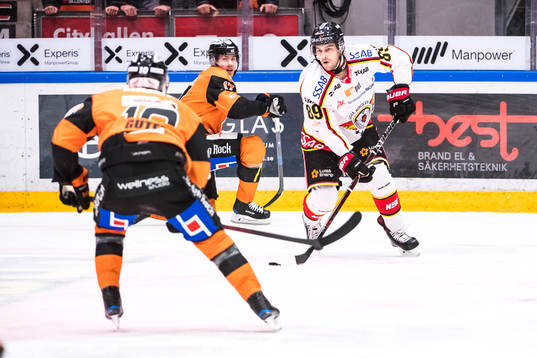 Karlskronas Mattias Guter och Luleås Ryan Johnston