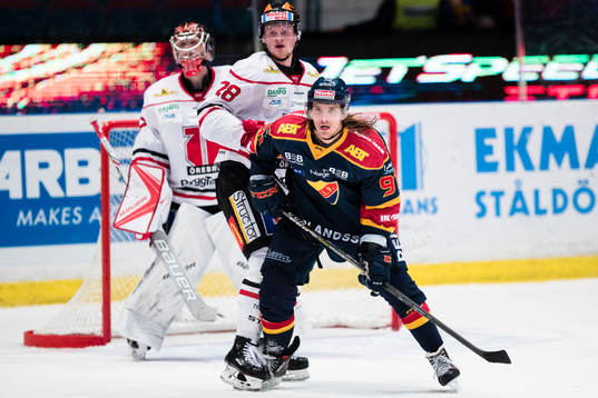 Djurgårdens Axel Jonsson Fjällby och Örebros Linus