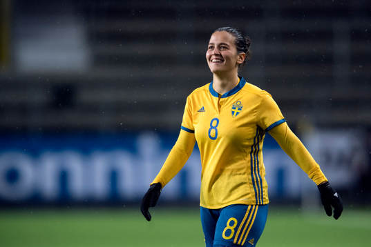 Sveriges Marija Banusic jublar