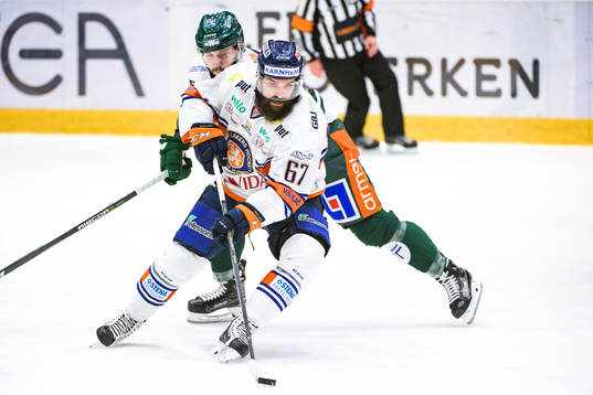 Färjestads Jesse Virtanen och Växjös Linus Fröberg