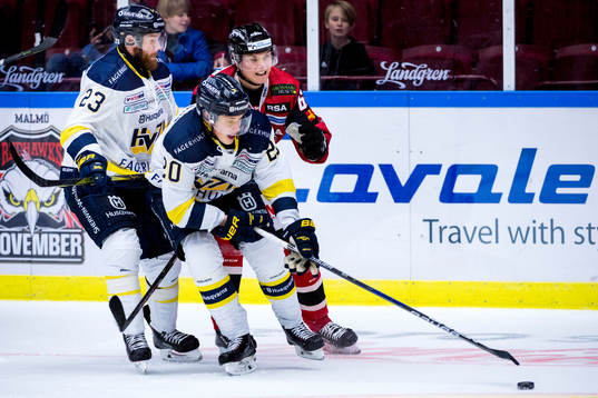 s Lawrence Pilut och Robin Figren samt Malmö Redhawks