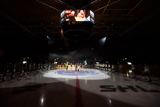 Lagen på line up innan ishockeymatchen i SHL mellan