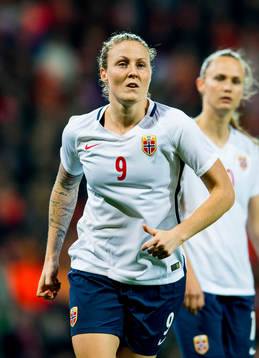 Isabell Herlovsen and Caroline Graham Hansen of Norway