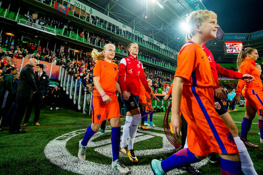Caroline Graham Hansen of Norway walks out to the pitch