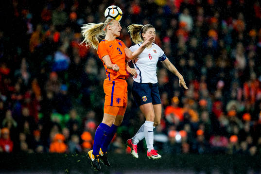 Stefanie van der Gragt of Netherlands and Maren Mjelde of