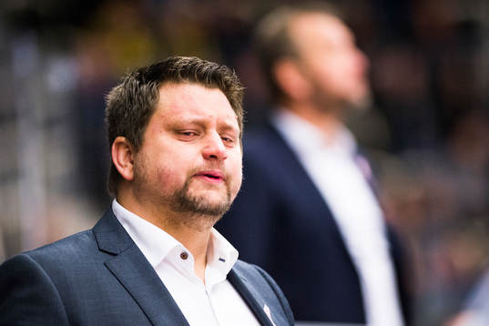 Moras tränare Mattias Karlin