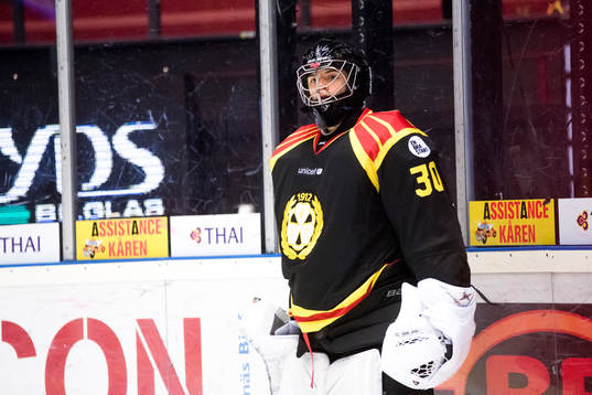 Brynäs målvakt Samuel Ersson före ishockeymatchen i SHL