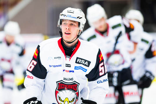 Malmö Redhawks Filip Lennström jublar
