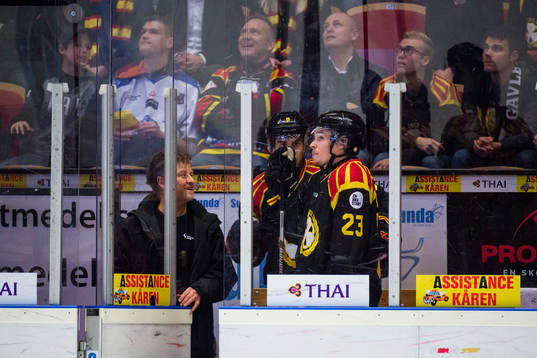Brynäs Aaron Palushaj och Lucas Carlsson i utvisningsbåset