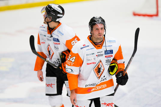 Karlskronas Carl Persson och Alexander Deilert deppar