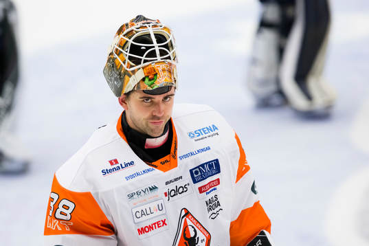Karlskronas målvakt Johannes Jönsson deppar