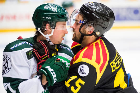 Färjestads Christoffer Törngren och Brynäs Simon