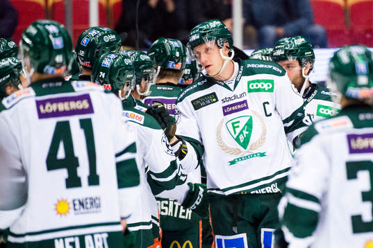 Färjestads Johan Ryno jublar
