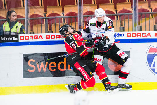 Luleås Nils Lundkvist och Malmö Redhawks Fredrik