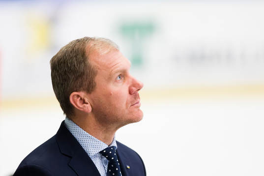 s tränare Johan Lindbom