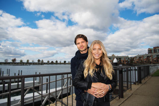 NHL-proffset Jacob Josefson och hans fru Sanne Alexandra