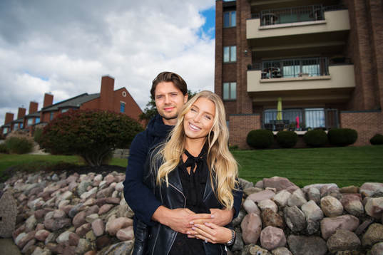 NHL-proffset Jacob Josefson och hans fru Sanne Alexandra