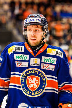 Växjös Robert Rosén jublar