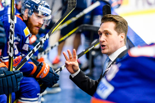 Växjös tränare Sam Hallam