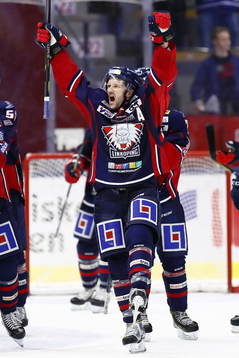 Linköpings Sebastian Karlsson jublar