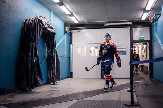 Djurgårdens Lukas Vejdemo före ishockeymatchen i SHL