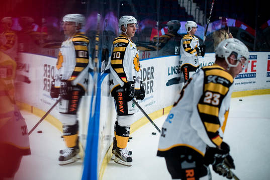 Skellefteås Joakim Lindström före ishockeymatchen i SHL