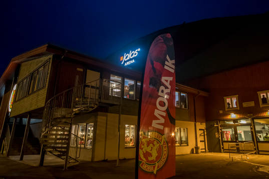 Jalas arena exteriör innan ishockeymatchen i SHL mellan