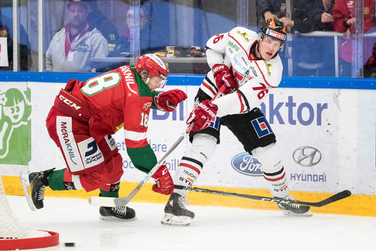 Örebros Jare Sallinen och Moras Emil Aronsson  i