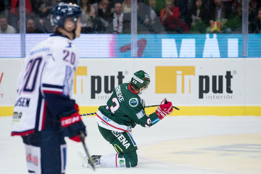 Frölundas Jesper Emanuelsson jublar