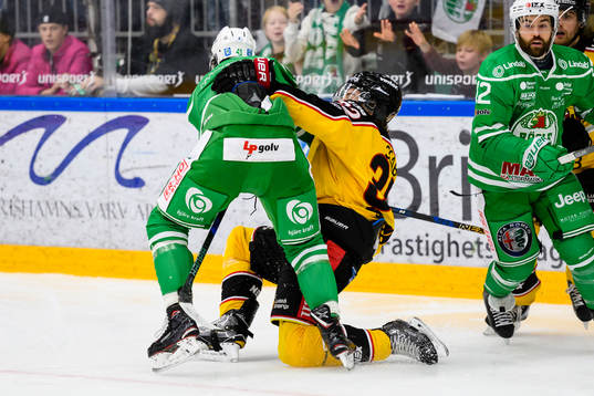 Rögles Daniel Widing och Luleås Oscar Engsund