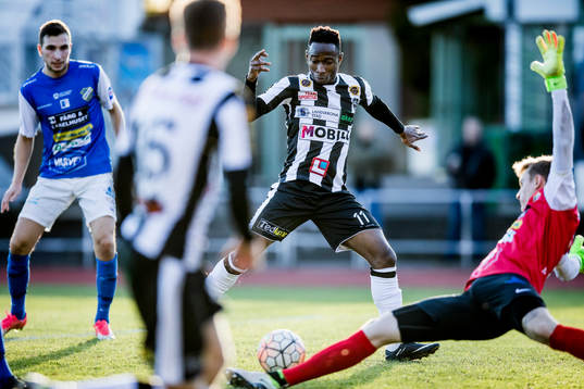 Landskronas Sadat Karim reducerar till 2-1