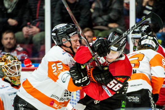Gruff mellan David Printz och Filip Lennström