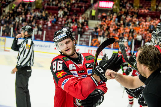 Malmö Redhawks Kim Rosdahl jublar