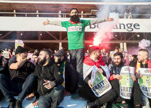 Dalkurds supporters jublar