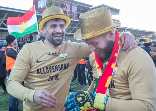 Dalkurds spelare jublar
