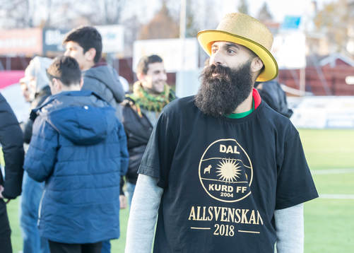 Dalkurds supporter jublar