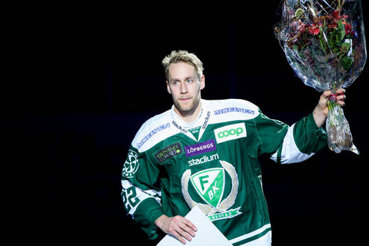Färjestads Per Åslund uppmärksammas för sin 500