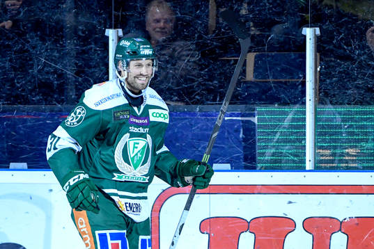 Färjestads Dick Axelsson jublar