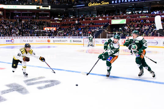 Brynäs Juuso Ikonen Färjestads Jesse Virtanen och Joakim