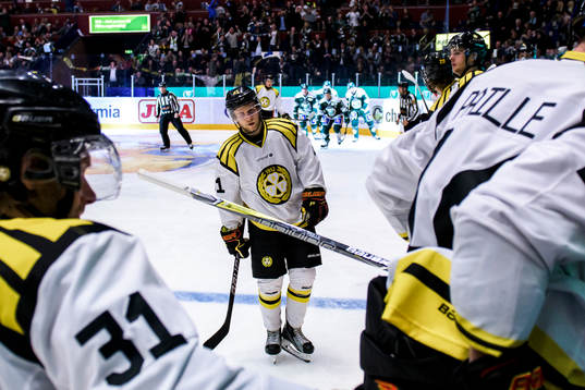 Brynäs Juuso Ikonen deppar